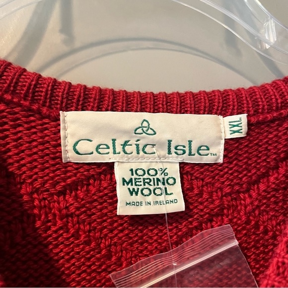 NWT Celtic Isle XXL 100% Merino Wool Irish Sweater Ireland Red Christmas Holly - Picture 3 of 5